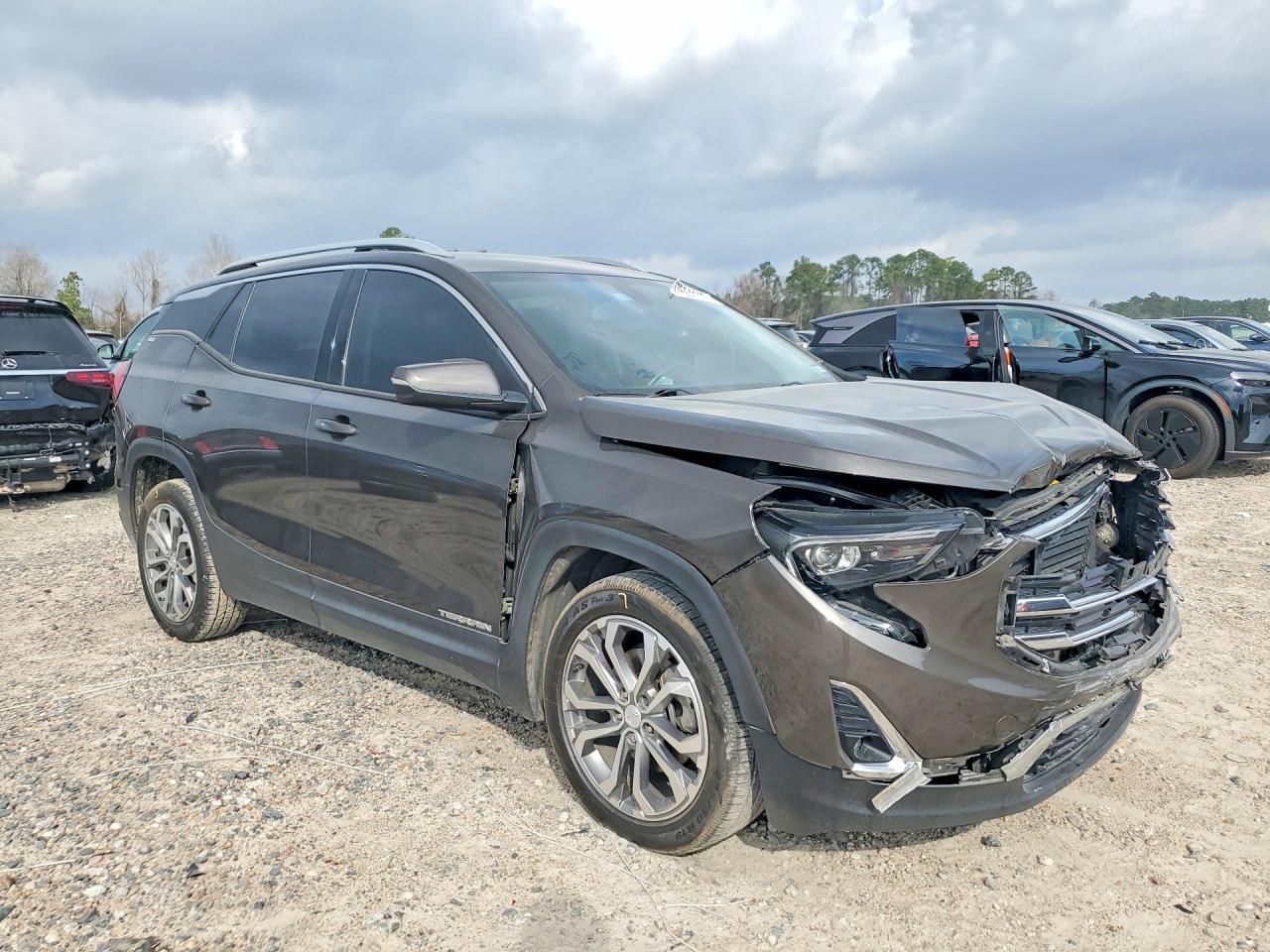 2019 GMC TERRAIN SLT photo 10