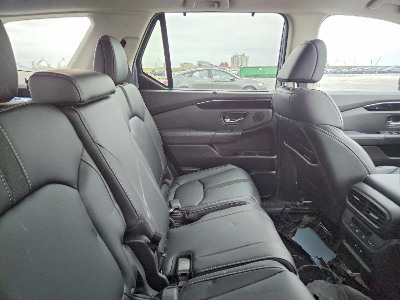 2025 HONDA PILOT TOURING photo 31