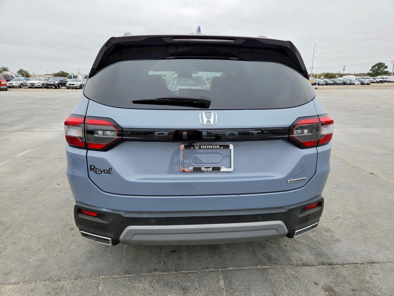 2025 HONDA PILOT TOURING photo 16