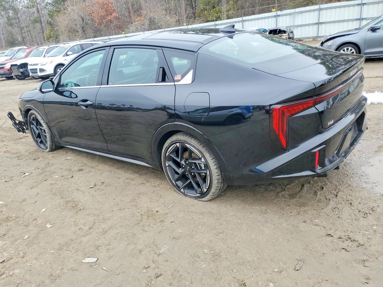 2025 KIA K4 GT LINE photo 3