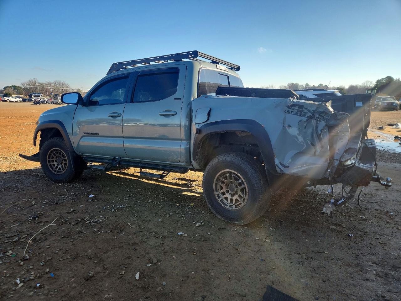 2022 TOYOTA TACOMA DOUBLE CAB photo 2