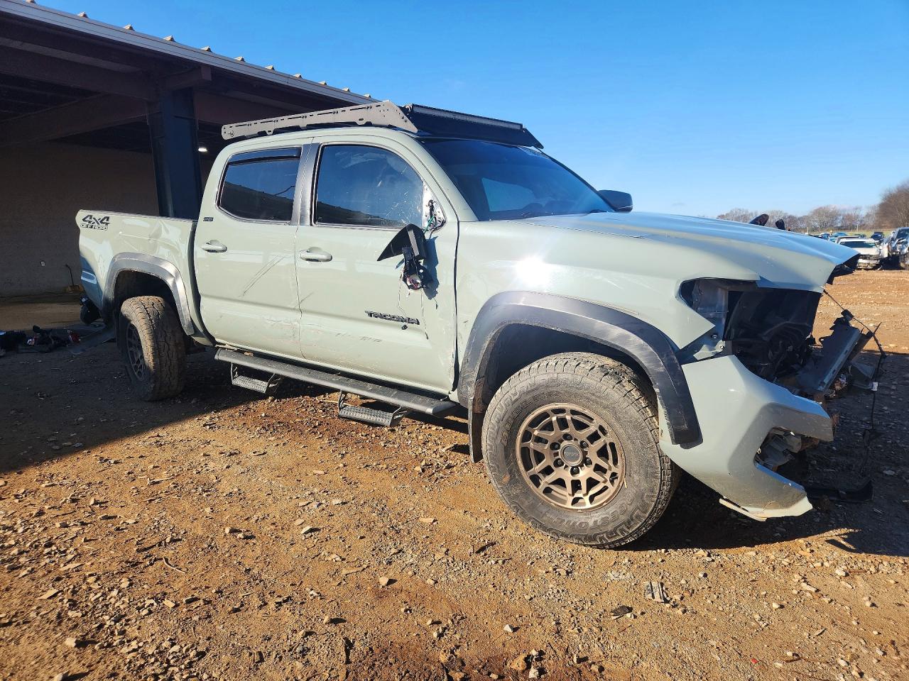 2022 TOYOTA TACOMA DOUBLE CAB photo 4