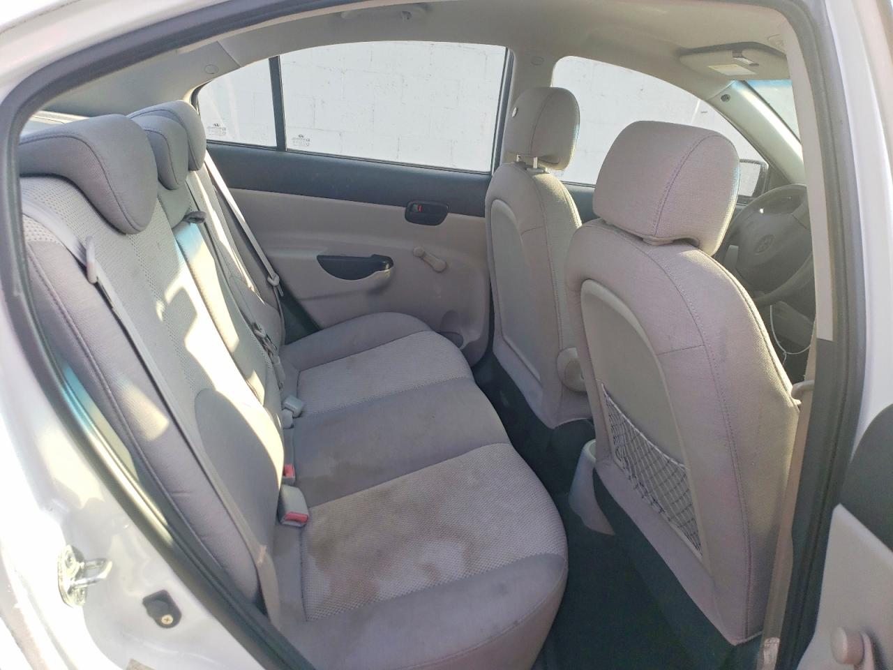 2009 HYUNDAI ACCENT GLS photo 28