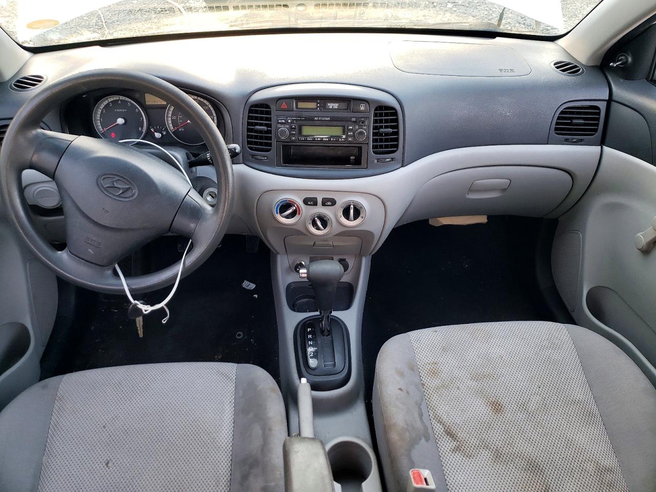 2009 HYUNDAI ACCENT GLS photo 22