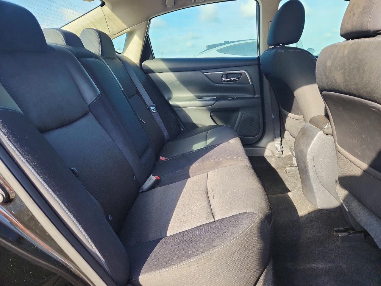 2017 NISSAN ALTIMA 2.5 SR photo 19
