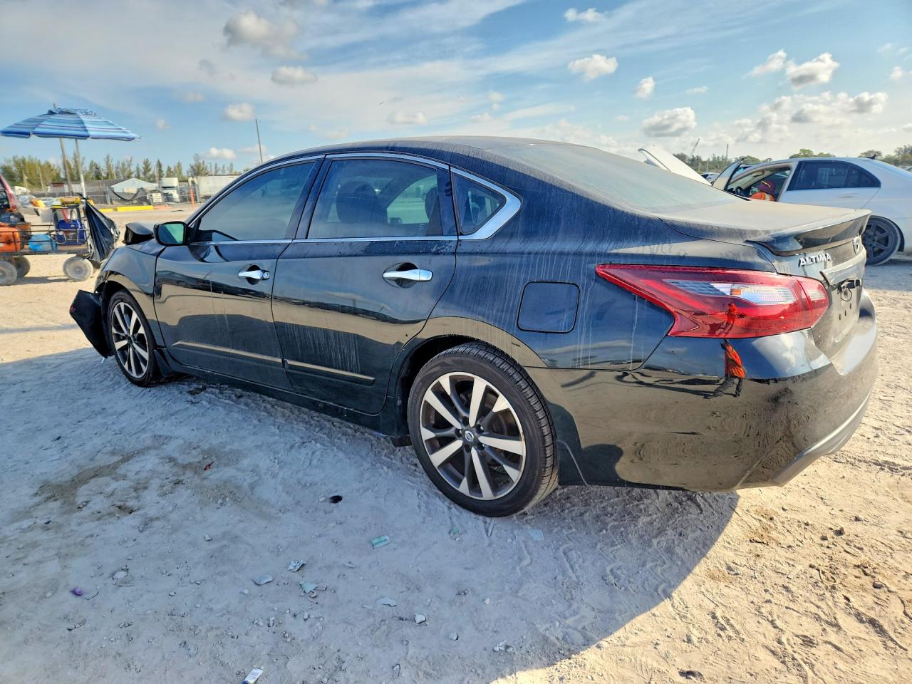 2017 NISSAN ALTIMA 2.5 SR photo 3