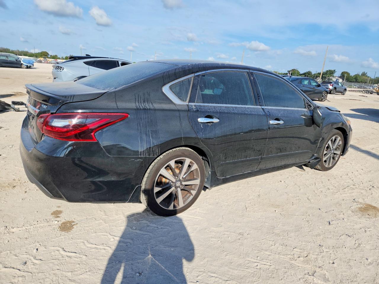 2017 NISSAN ALTIMA 2.5 SR photo 5