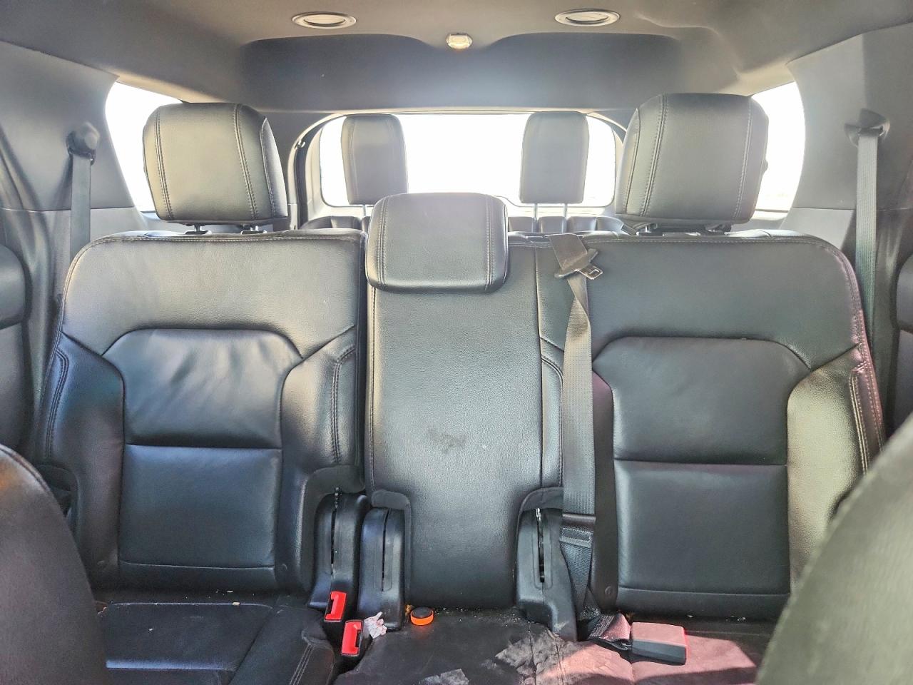 2017 FORD EXPLORER XLT photo 28