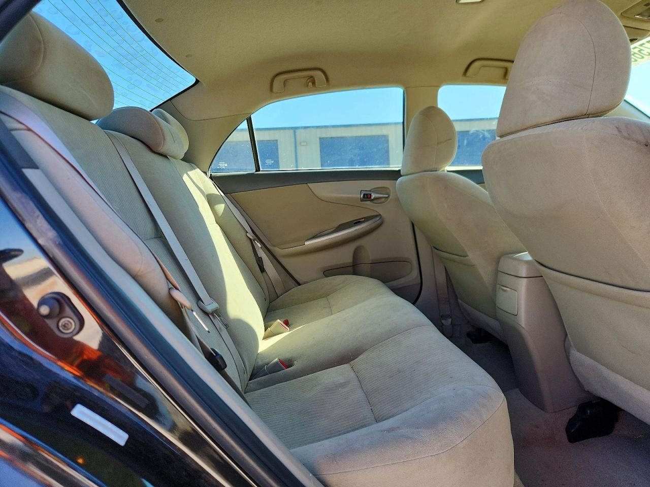 2010 TOYOTA COROLLA BASE photo 19