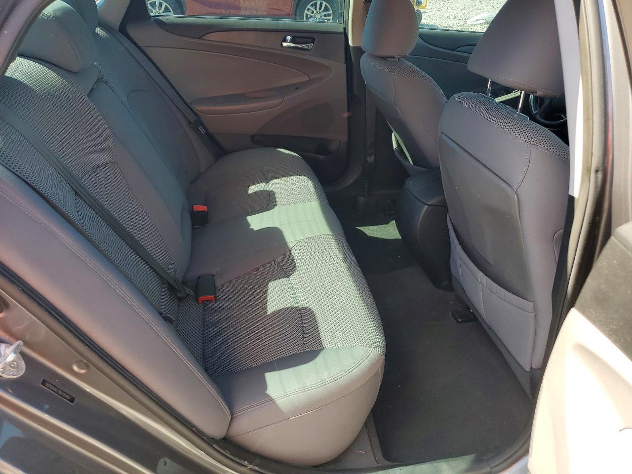 2011 HYUNDAI SONATA GLS photo 10