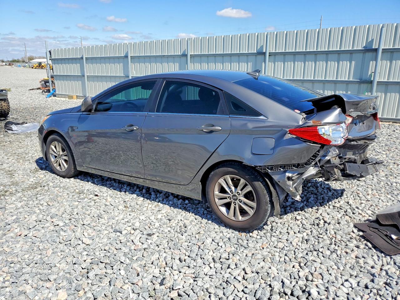 2011 HYUNDAI SONATA GLS photo 2