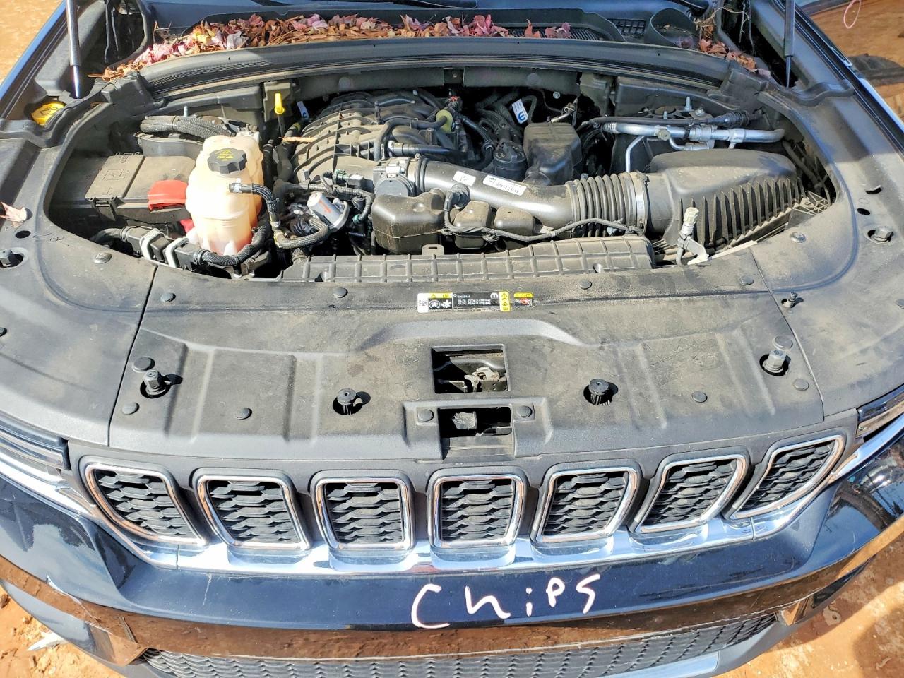 2023 JEEP GRAND CHEROKEE LAREDO photo 23