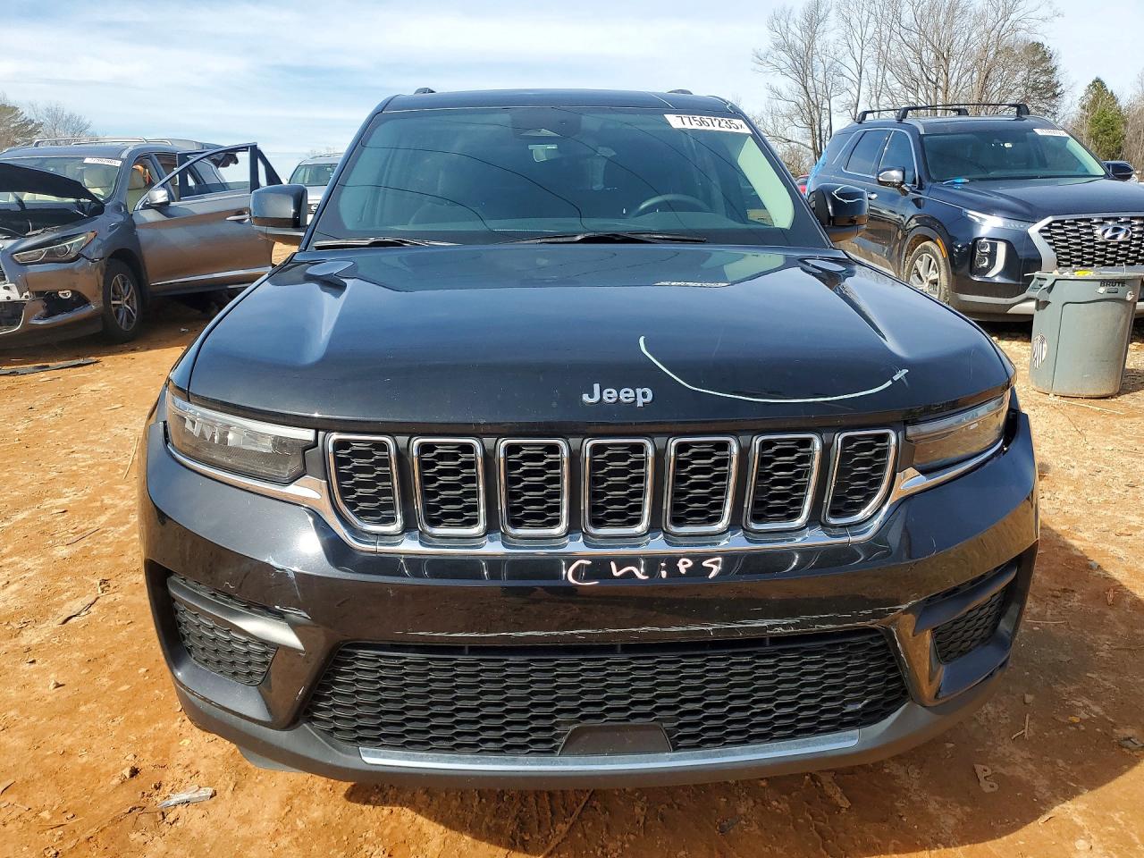 2023 JEEP GRAND CHEROKEE LAREDO photo 9