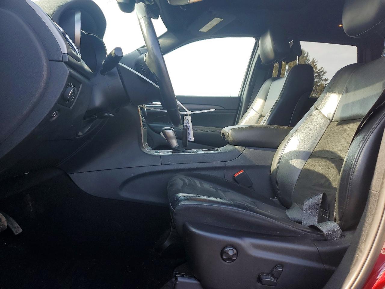 2019 JEEP GRAND CHEROKEE LAREDO photo 25