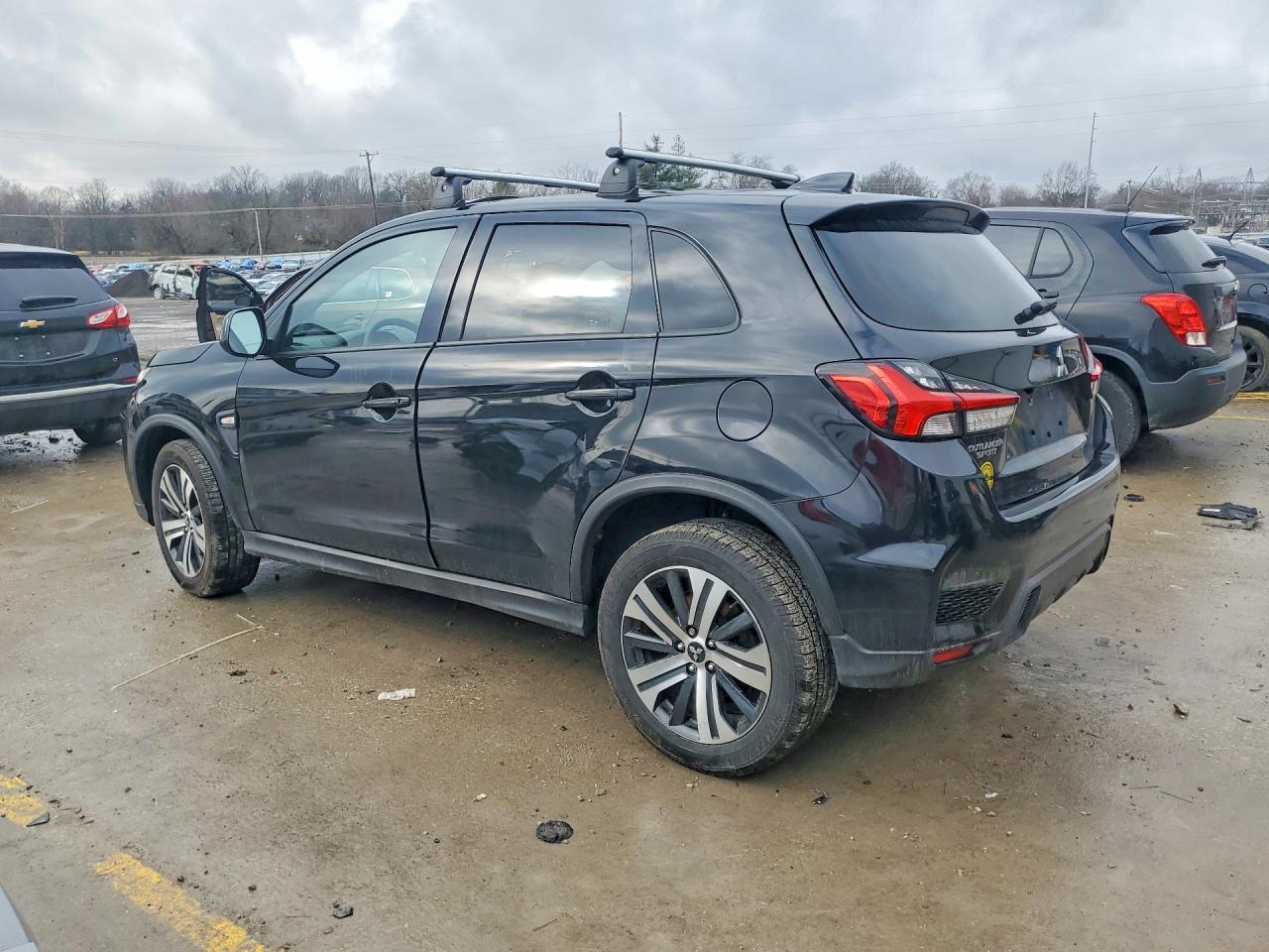 2022 MITSUBISHI OUTLANDER SPORT ES photo 3