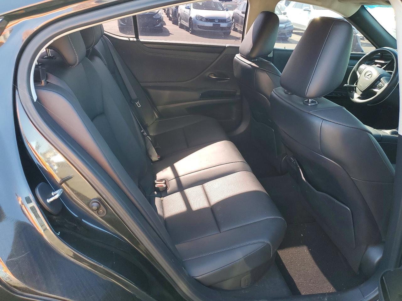 2024 LEXUS ES 300H BASE photo 10