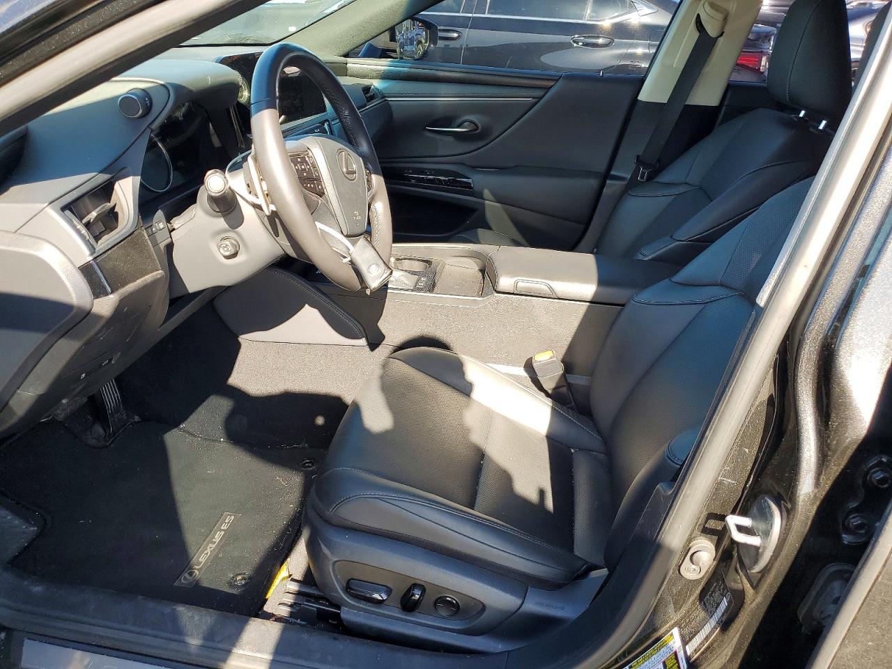 2024 LEXUS ES 300H BASE photo 7