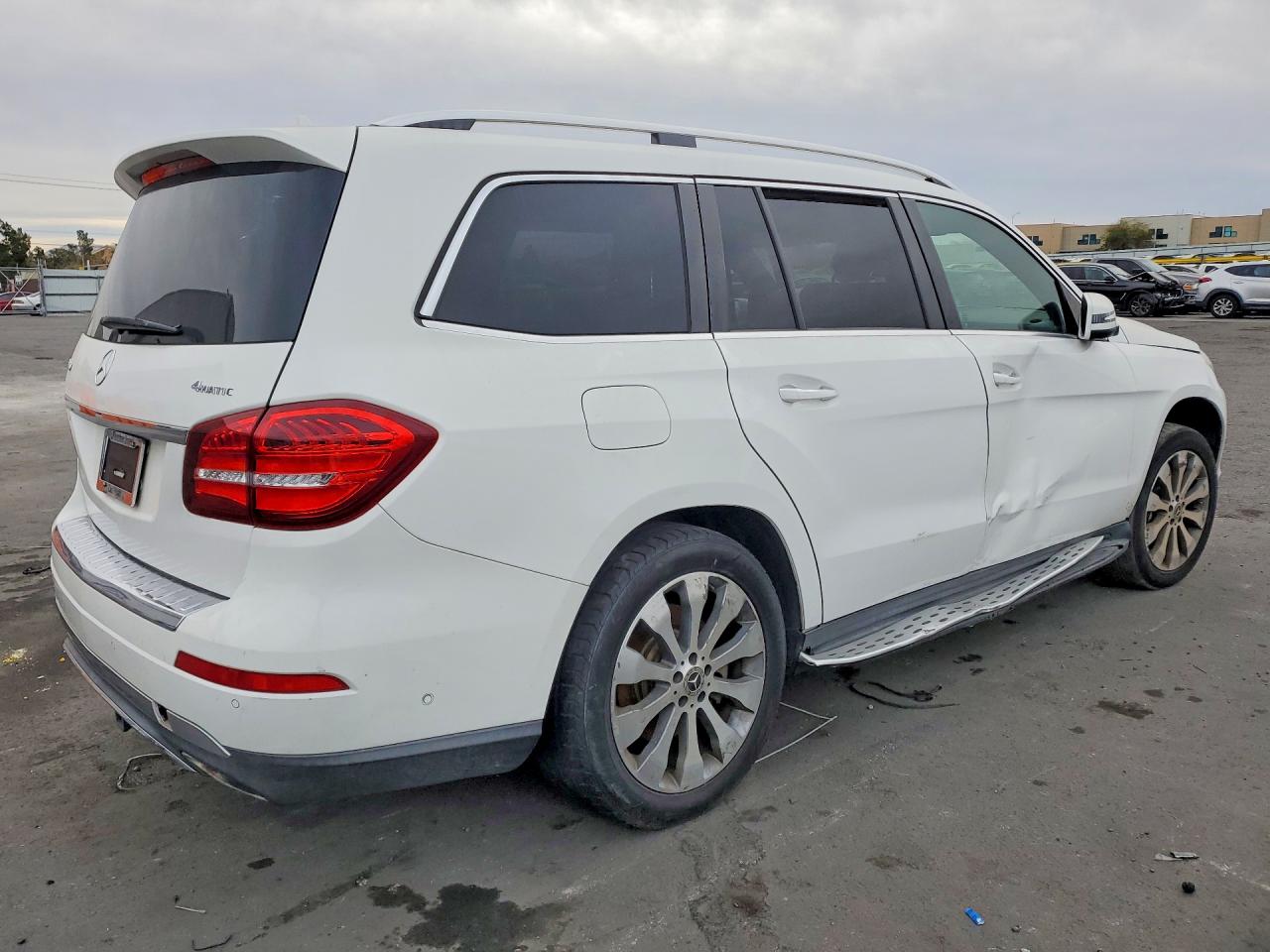 2017 MERCEDES-BENZ GLS 450 4MATIC photo 5