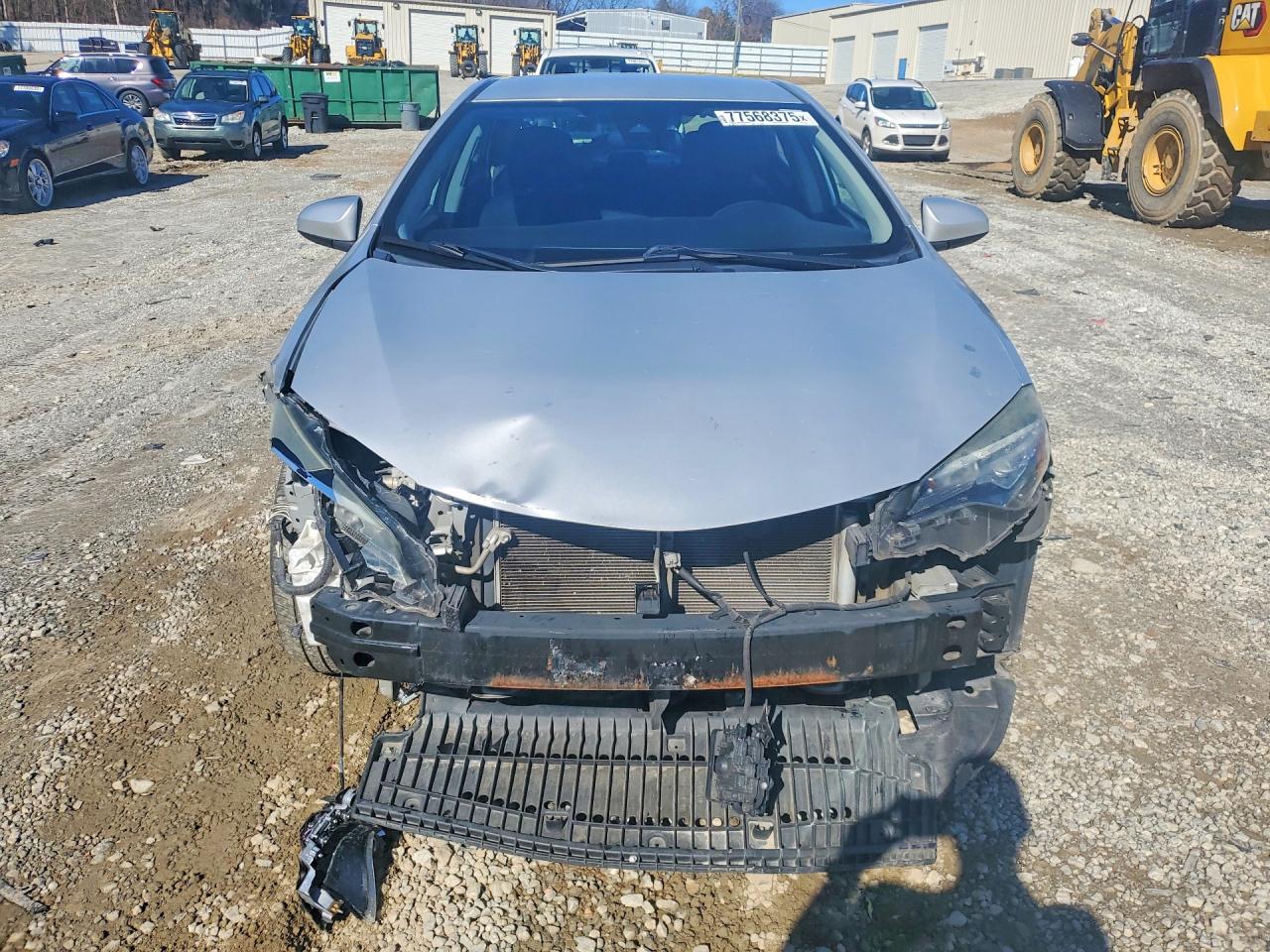 2018 TOYOTA COROLLA photo 9