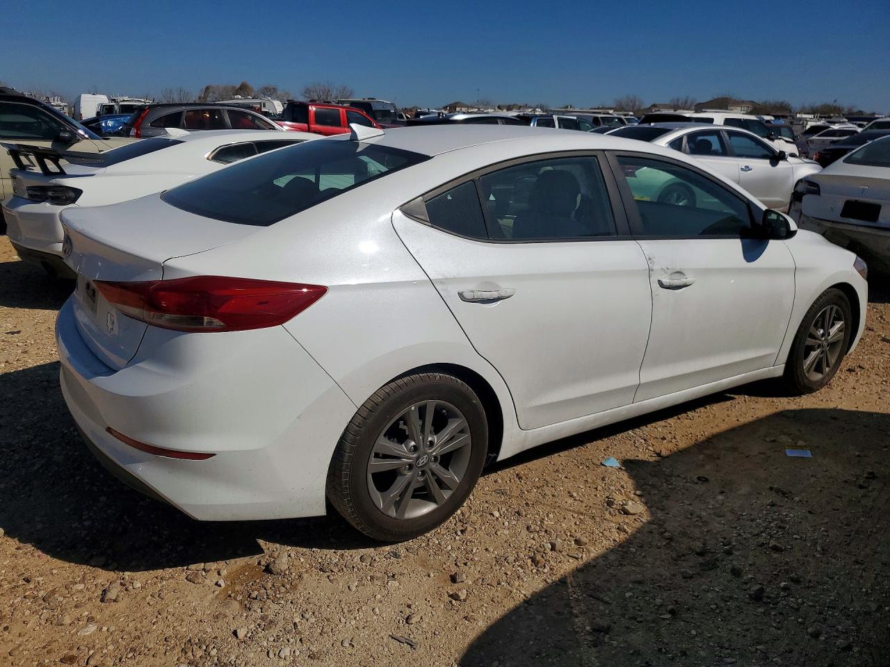 2017 HYUNDAI ELANTRA SE photo 3