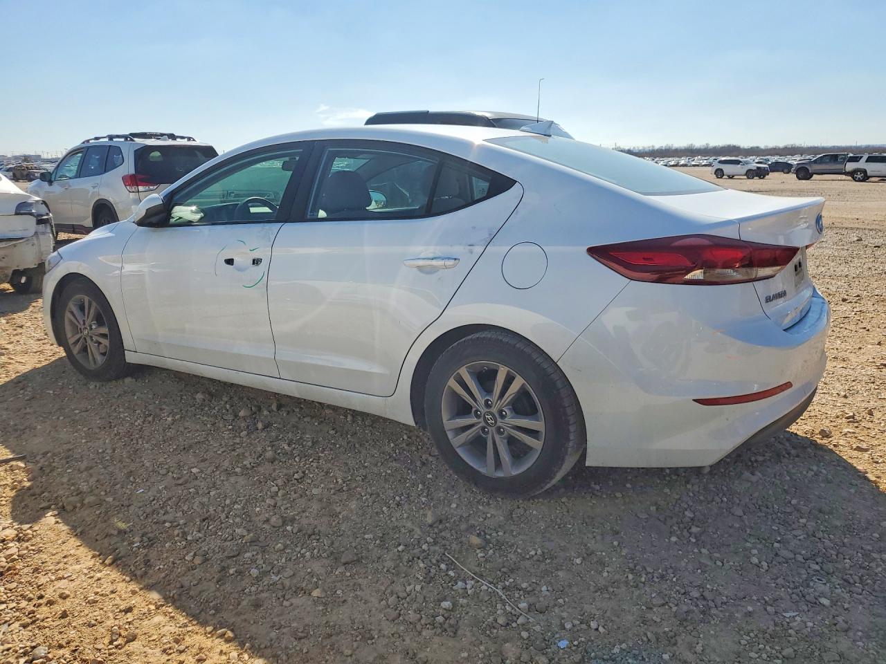 2017 HYUNDAI ELANTRA SE photo 2