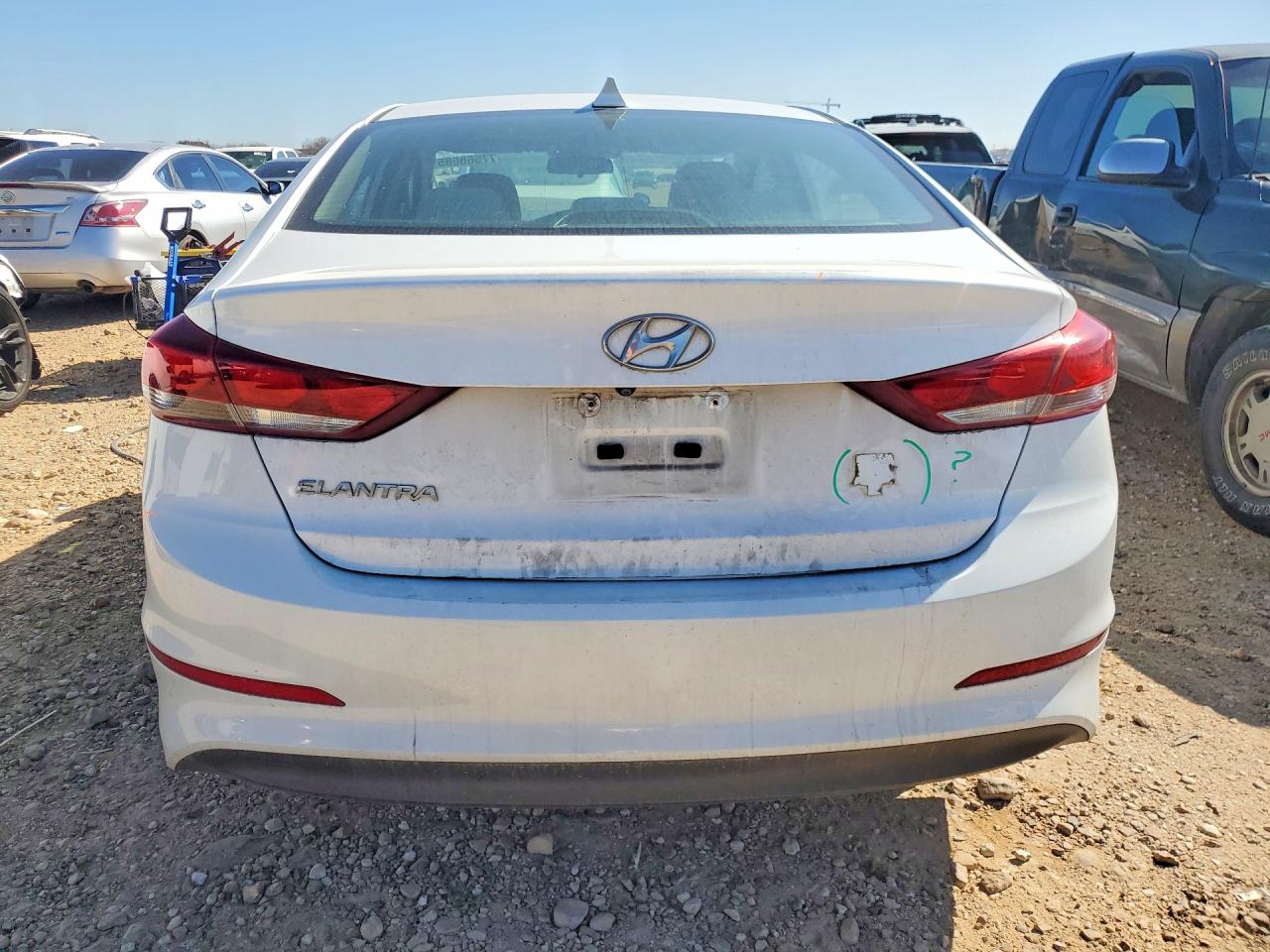 2017 HYUNDAI ELANTRA SE photo 6