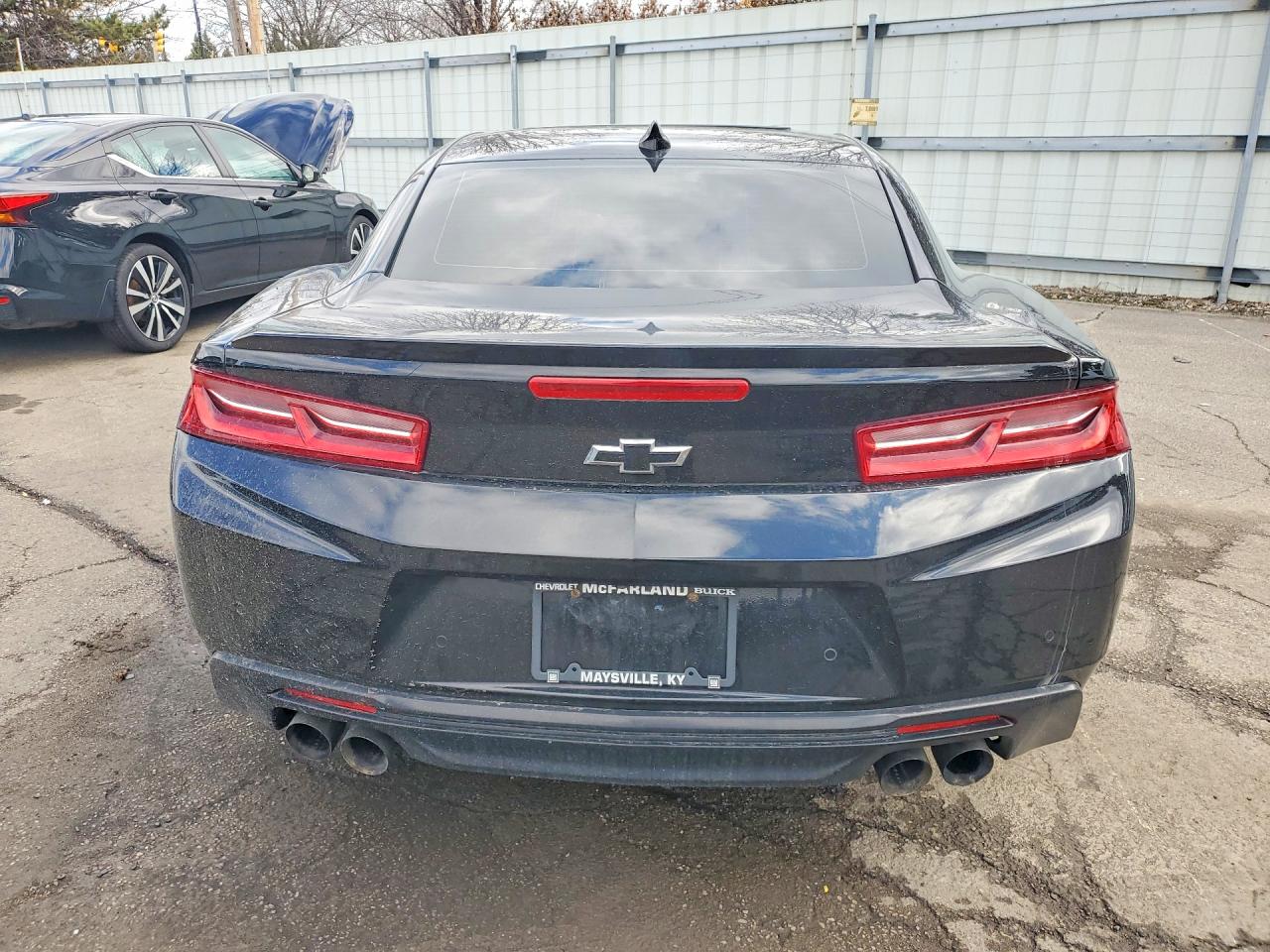 2016 CHEVROLET CAMARO LT photo 6