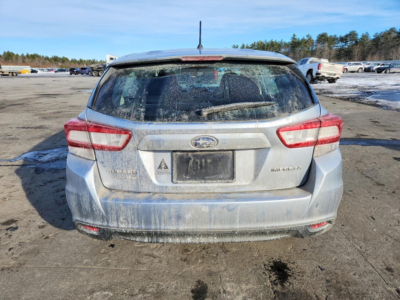 2019 SUBARU IMPREZA photo 11