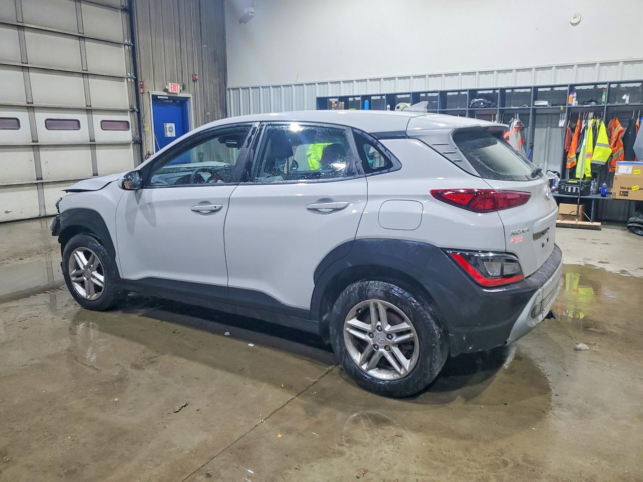 2022 HYUNDAI KONA SE photo 3
