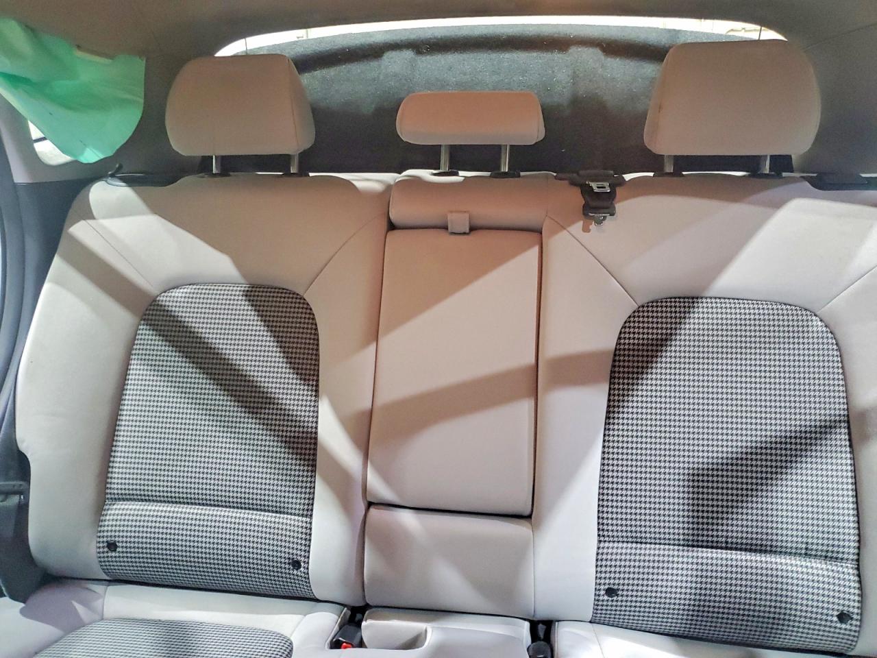 2022 HYUNDAI KONA SE photo 19