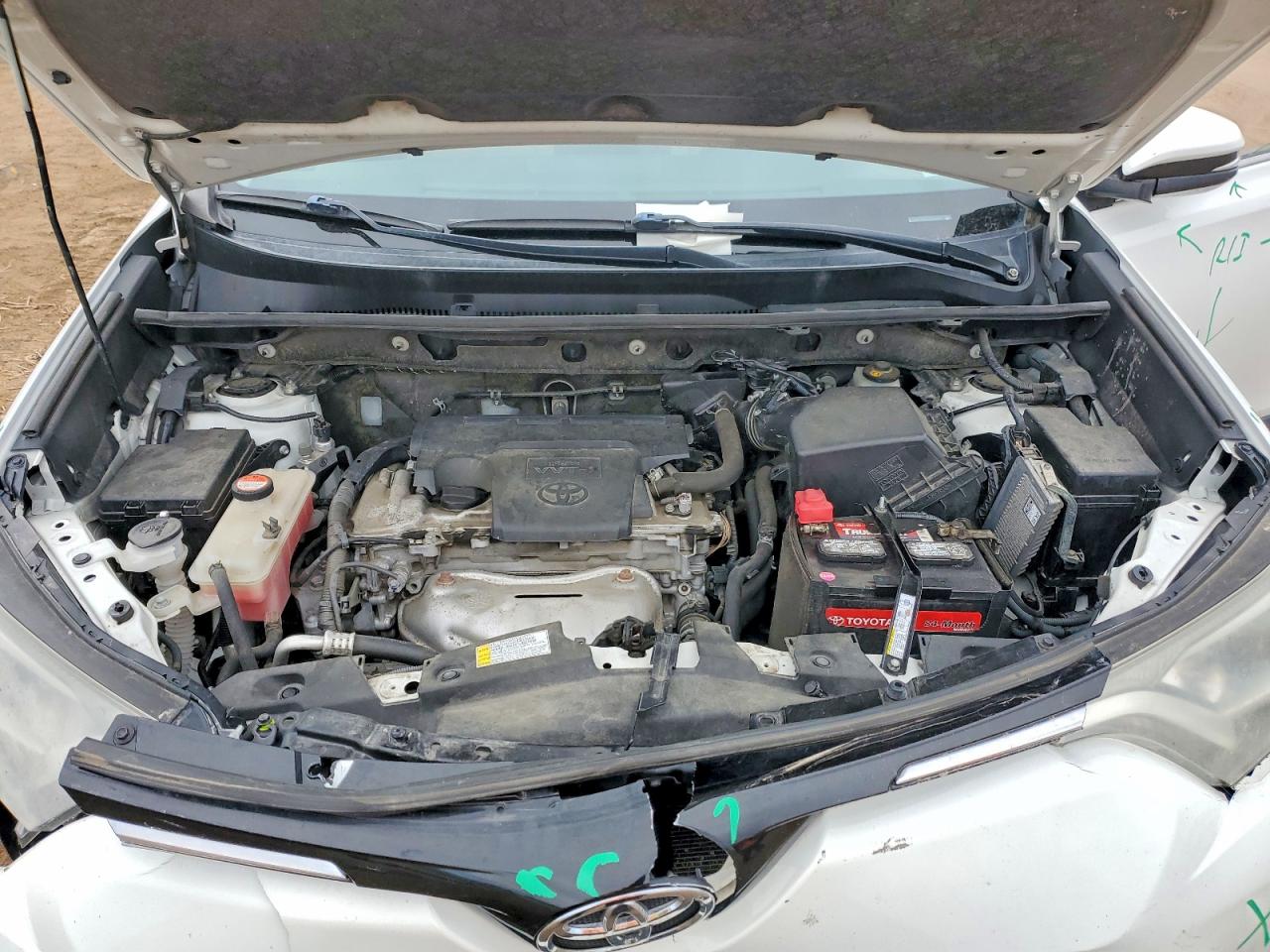2016 TOYOTA RAV4 XLE photo 11
