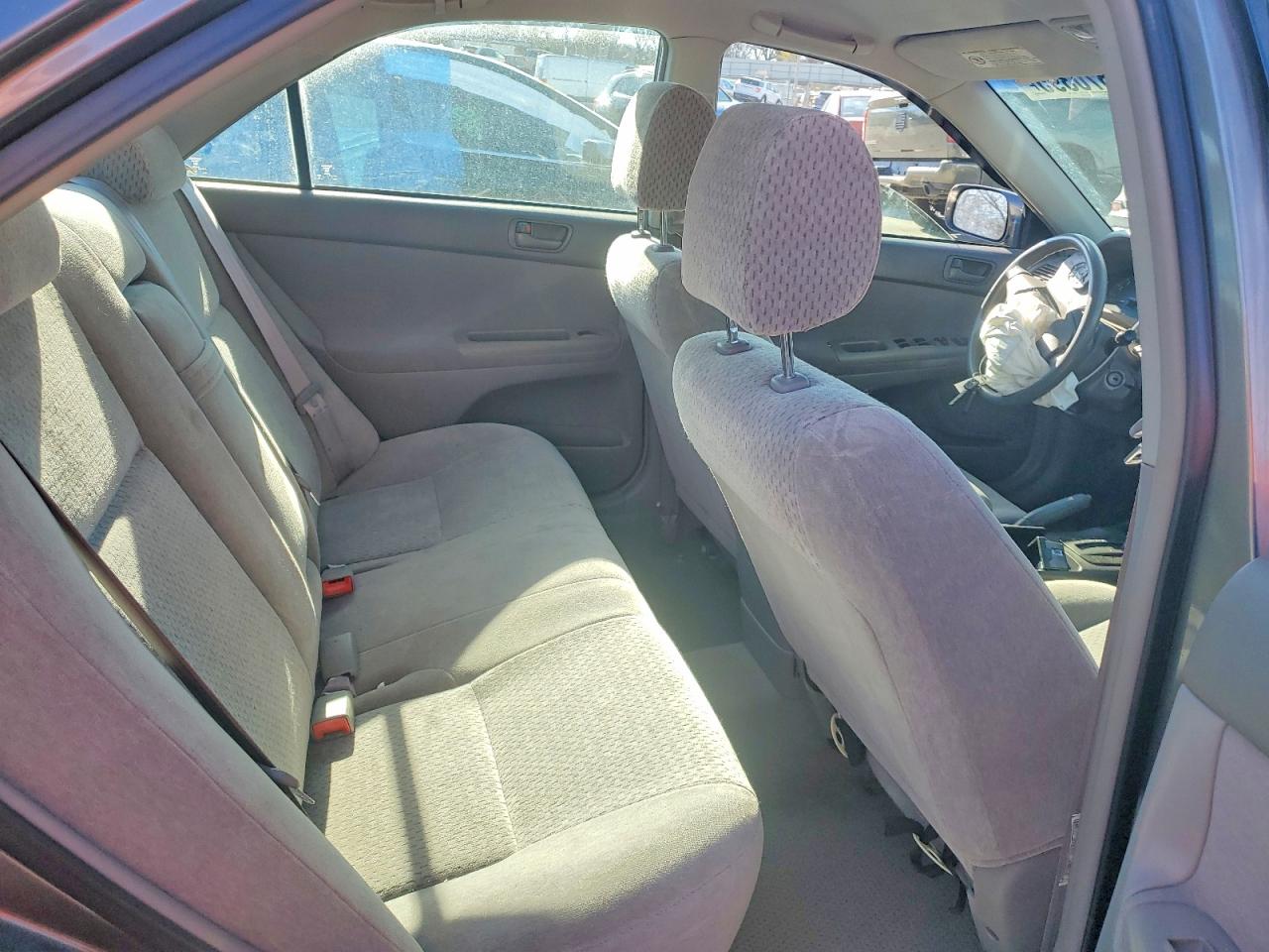 2003 TOYOTA CAMRY LE photo 10