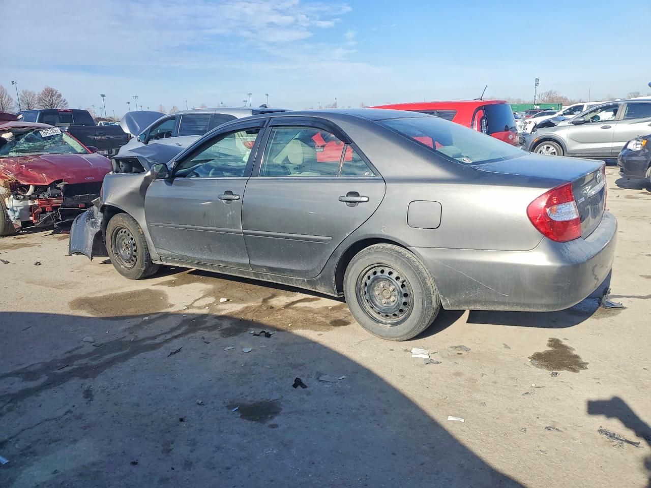 2003 TOYOTA CAMRY LE photo 2