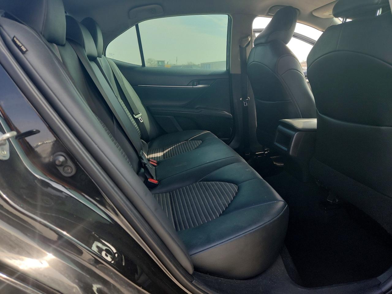 2021 TOYOTA CAMRY SE photo 10