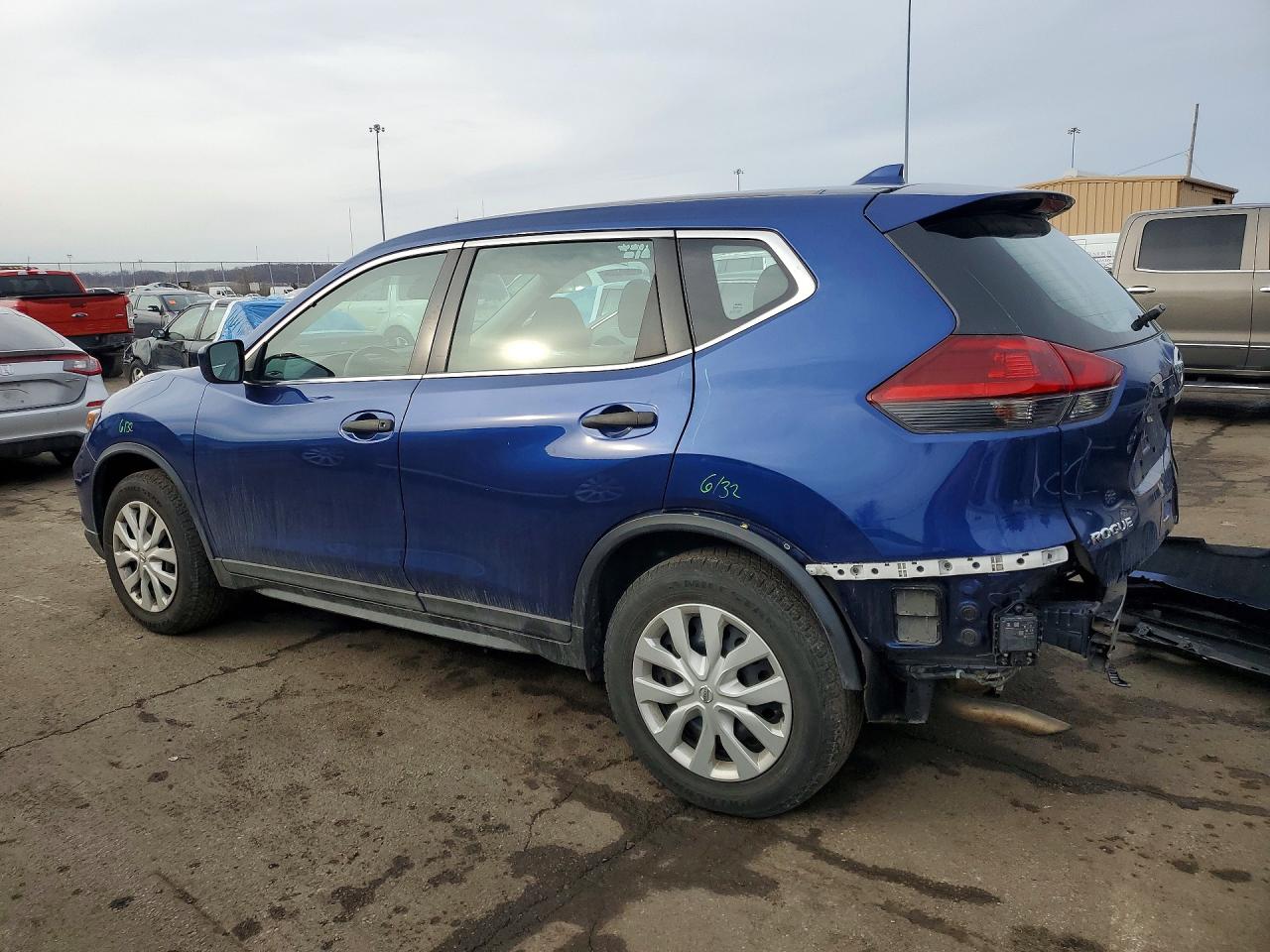 2020 NISSAN ROGUE S photo 2