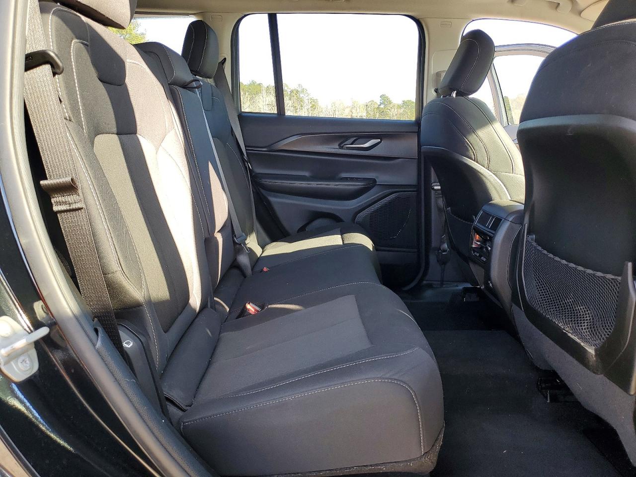 2023 JEEP GRAND CHEROKEE LAREDO photo 21