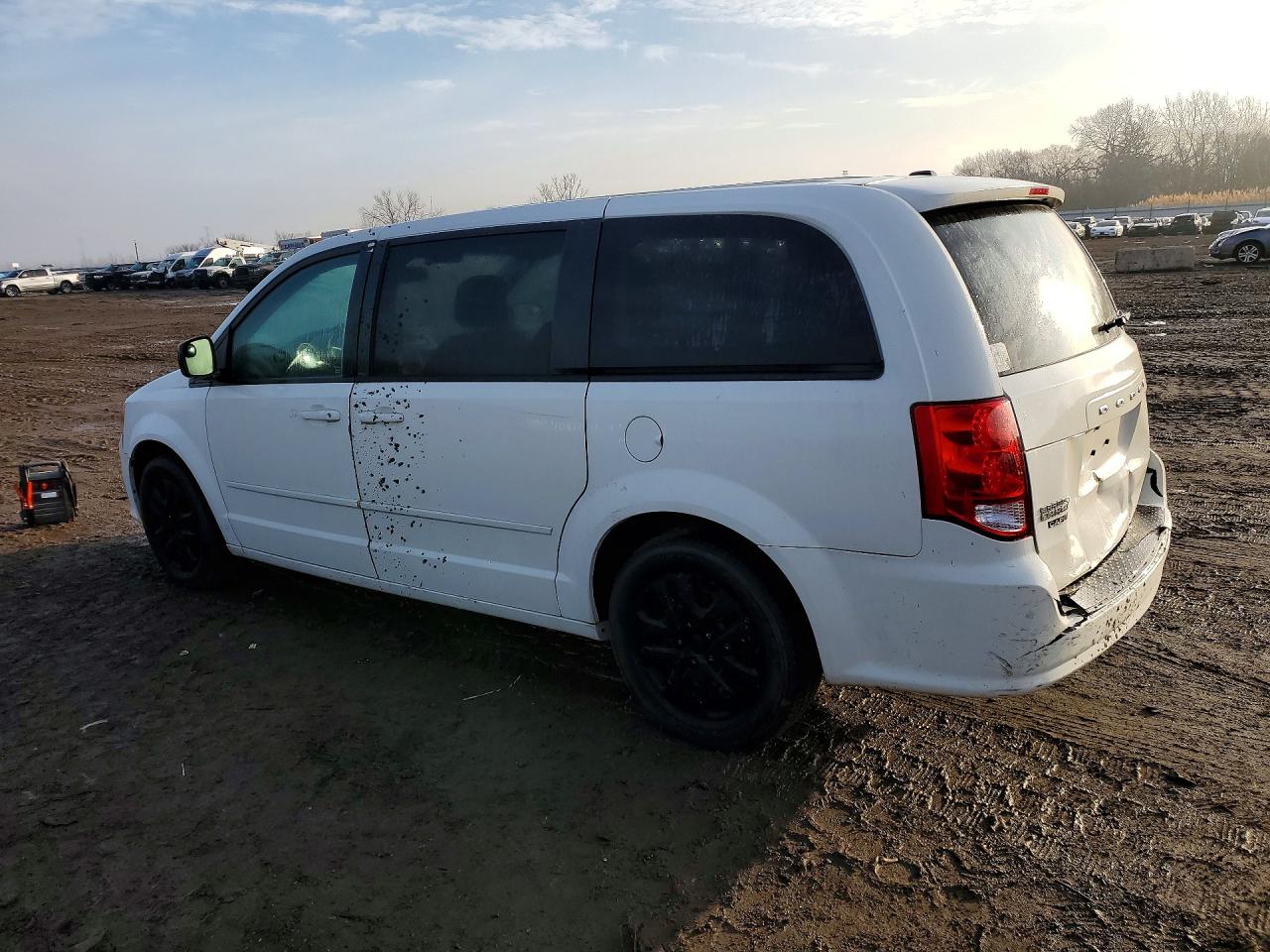 2013 DODGE GRAND CARAVAN SE photo 3