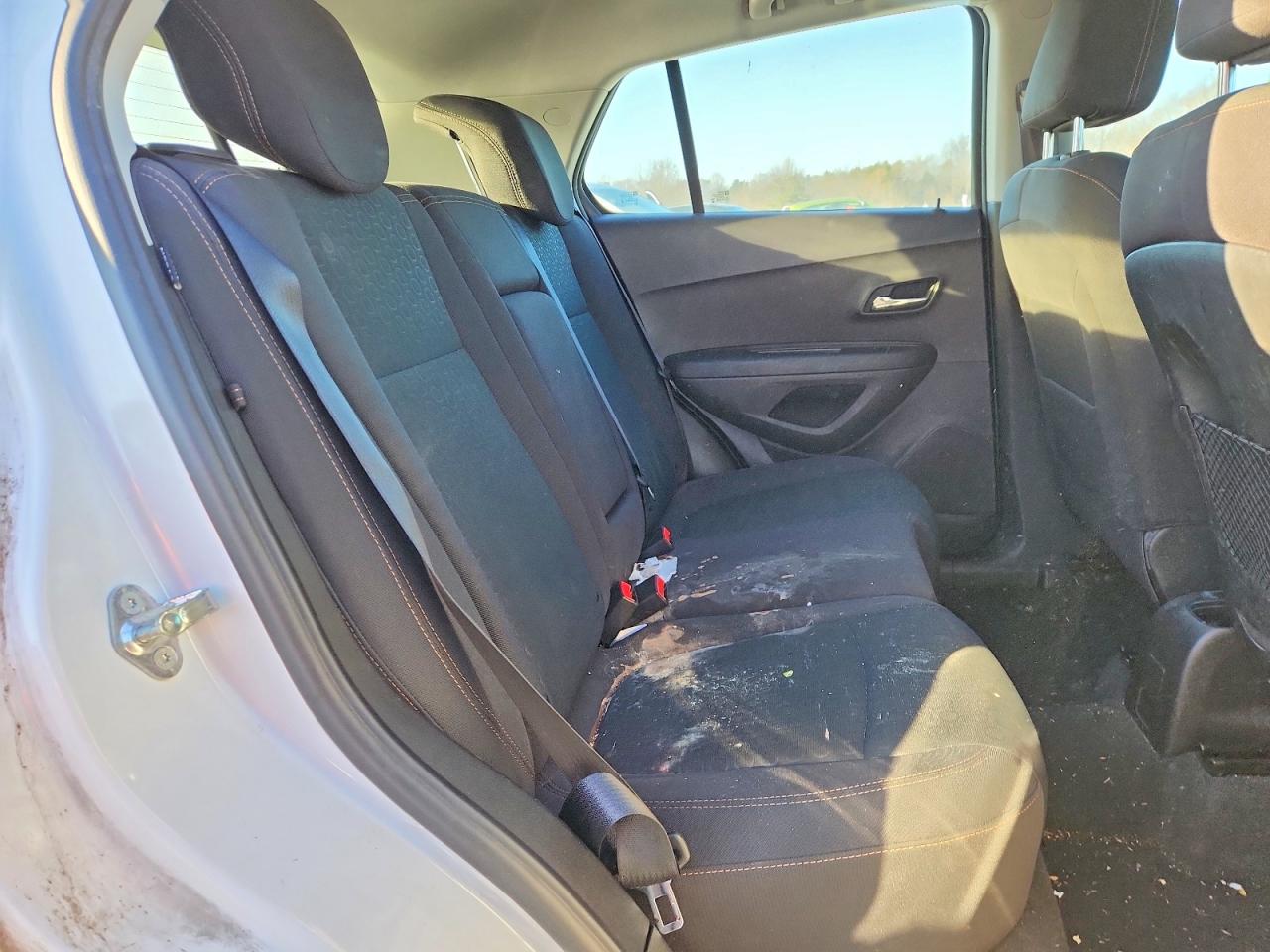 2017 CHEVROLET TRAX LS photo 28
