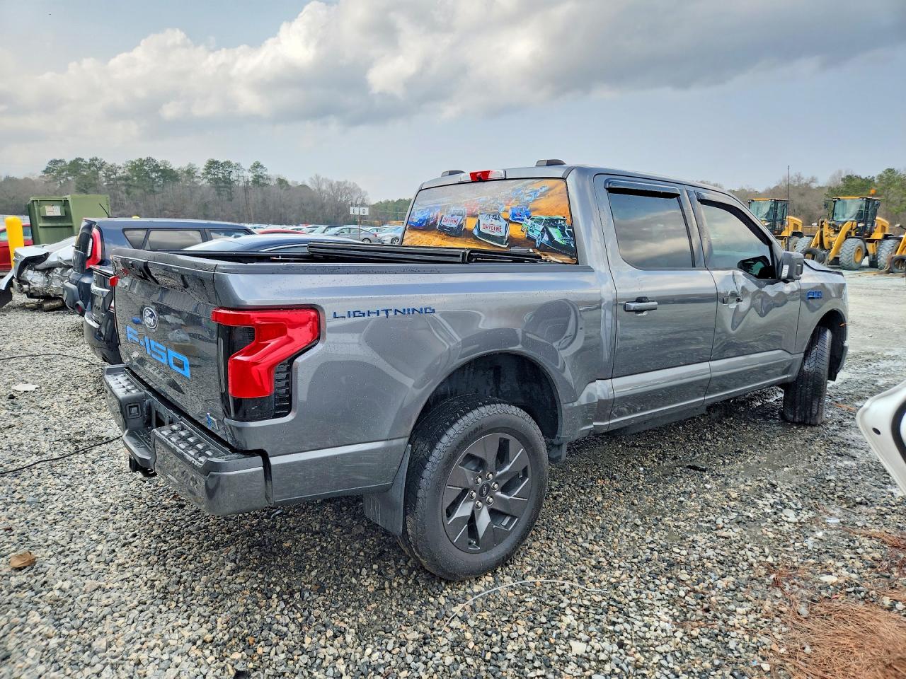 2025 FORD F150 LIGHTNING XLT photo 3