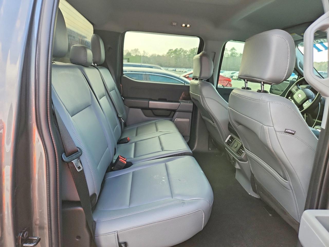 2025 FORD F150 LIGHTNING XLT photo 10
