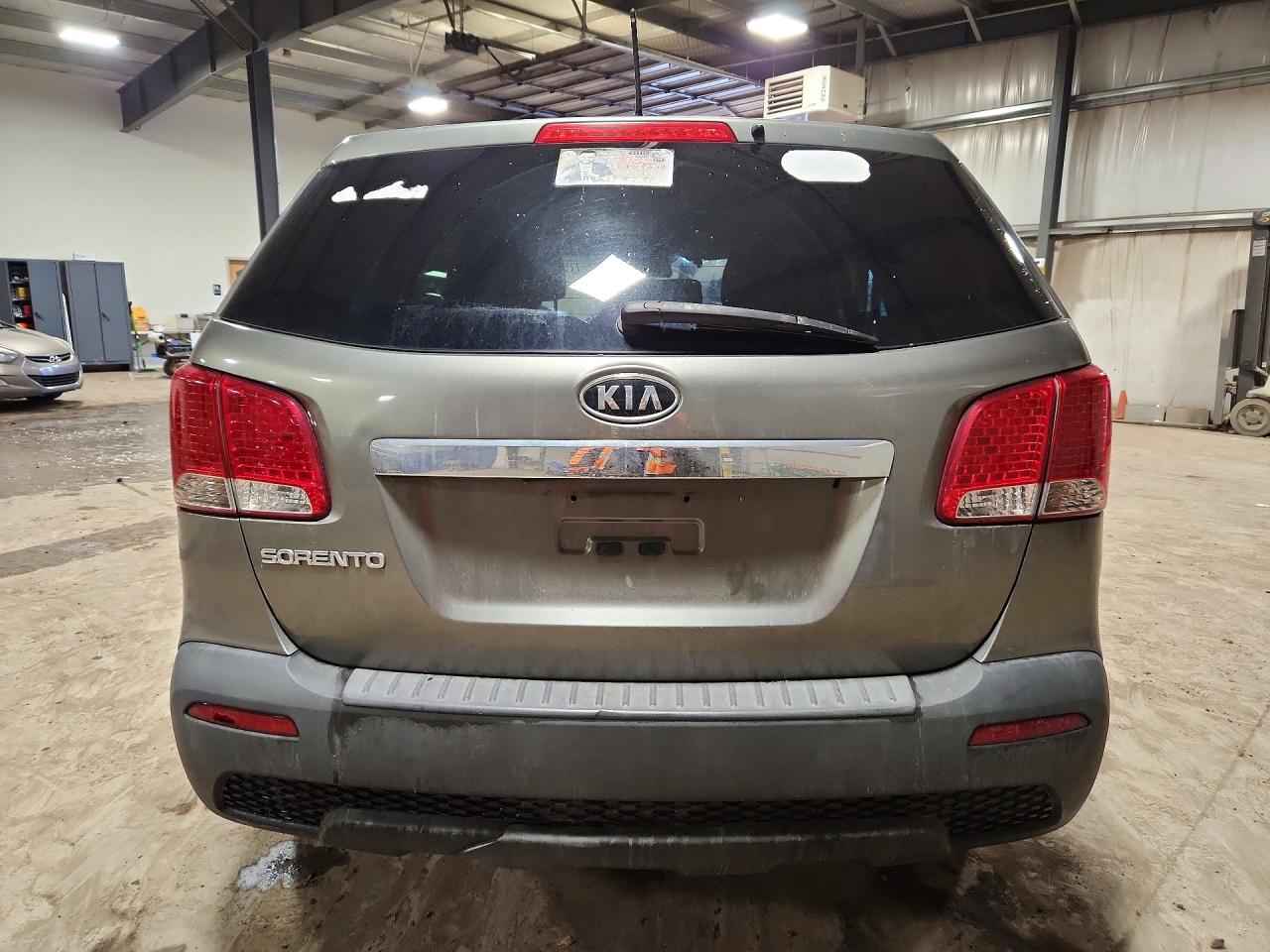 2012 KIA SORENTO LX photo 16