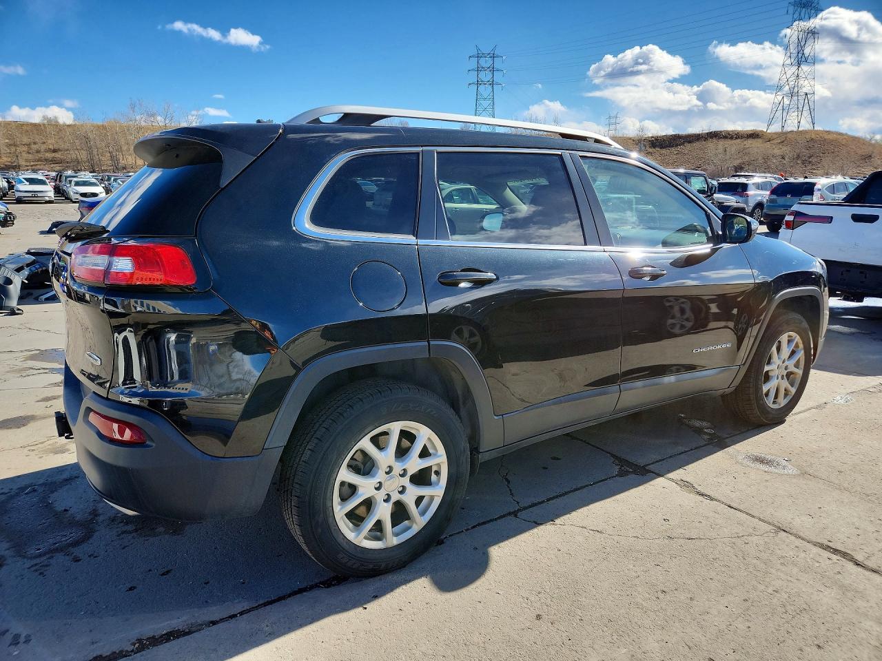 2016 JEEP CHEROKEE LATITUDE photo 3
