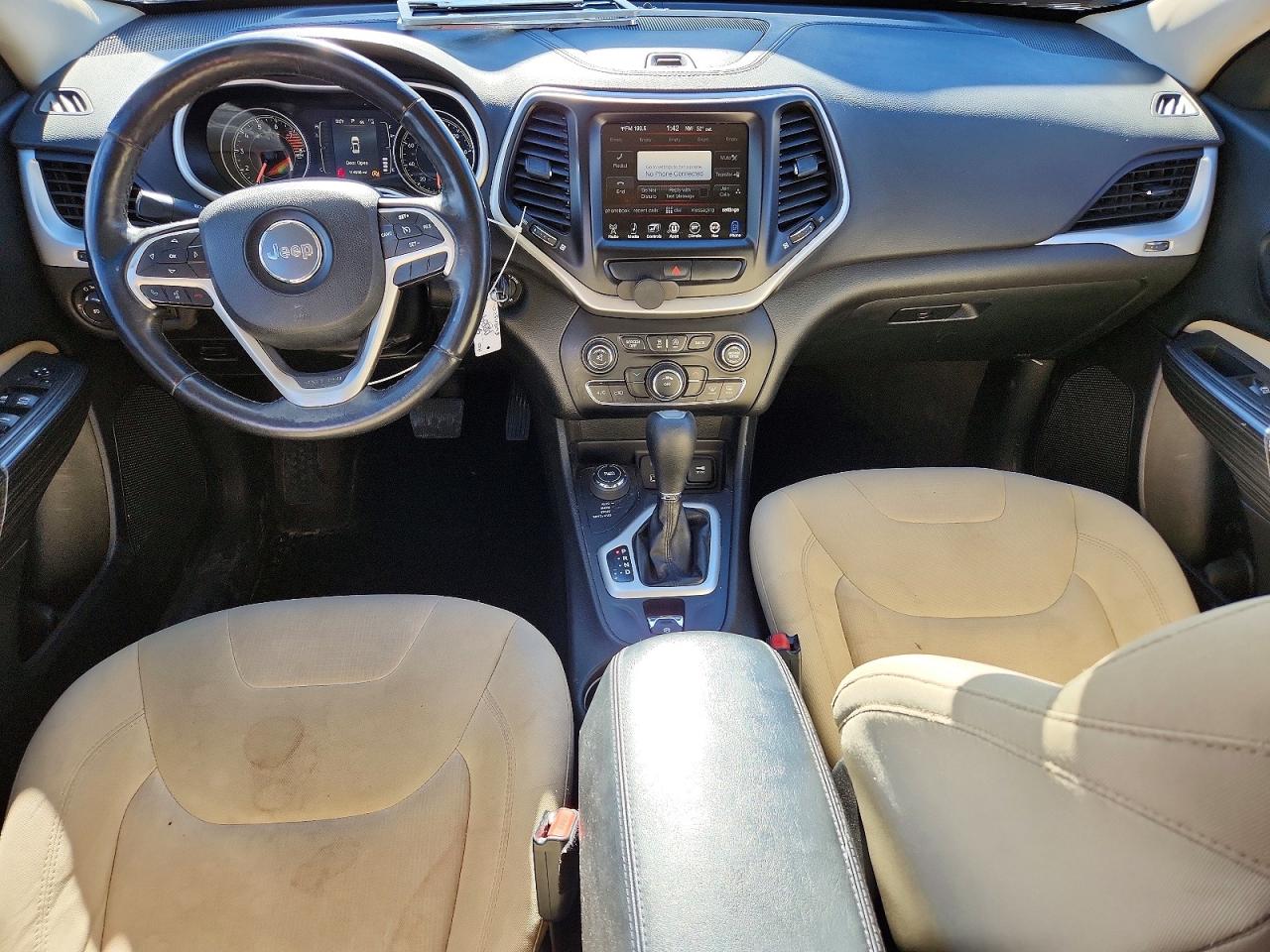 2016 JEEP CHEROKEE LATITUDE photo 8