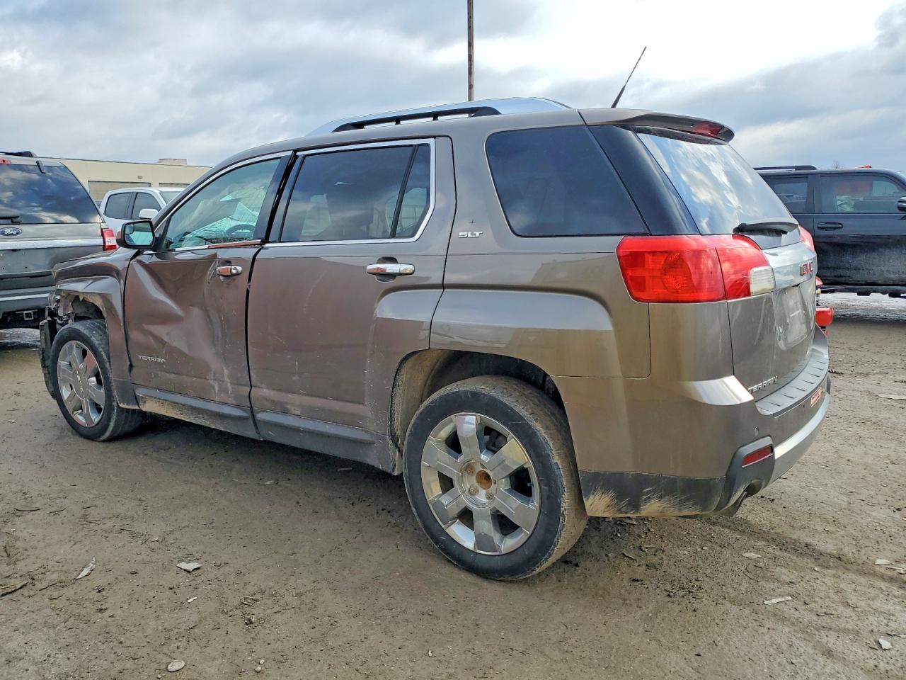 2012 GMC TERRAIN SLT photo 4