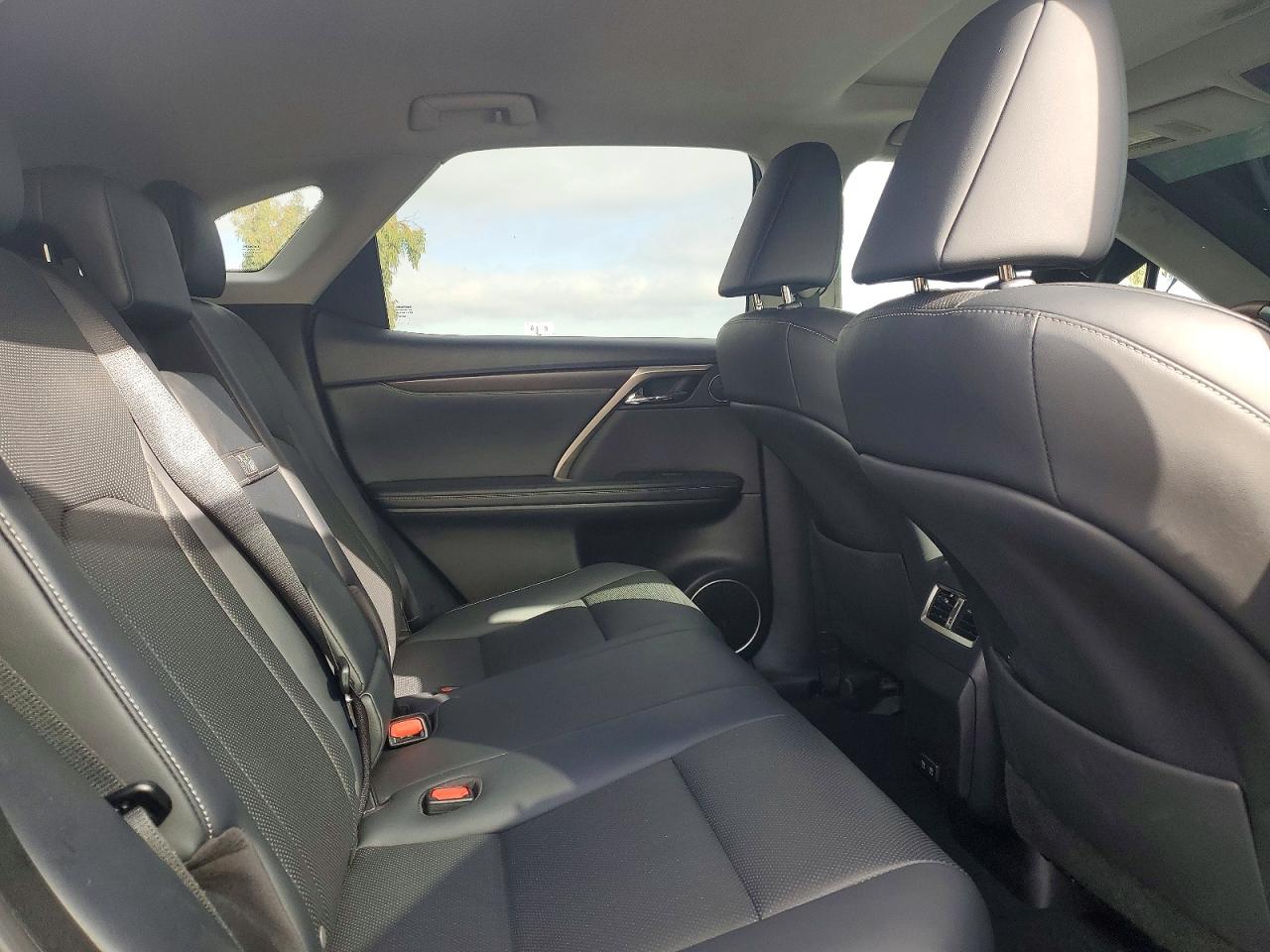 2020 LEXUS RX photo 21
