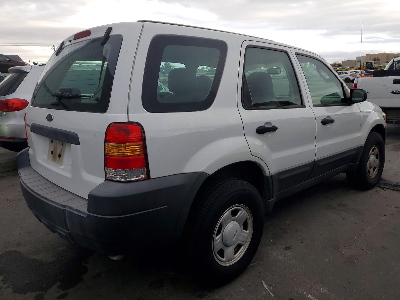 2006 FORD ESCAPE XLS photo 3