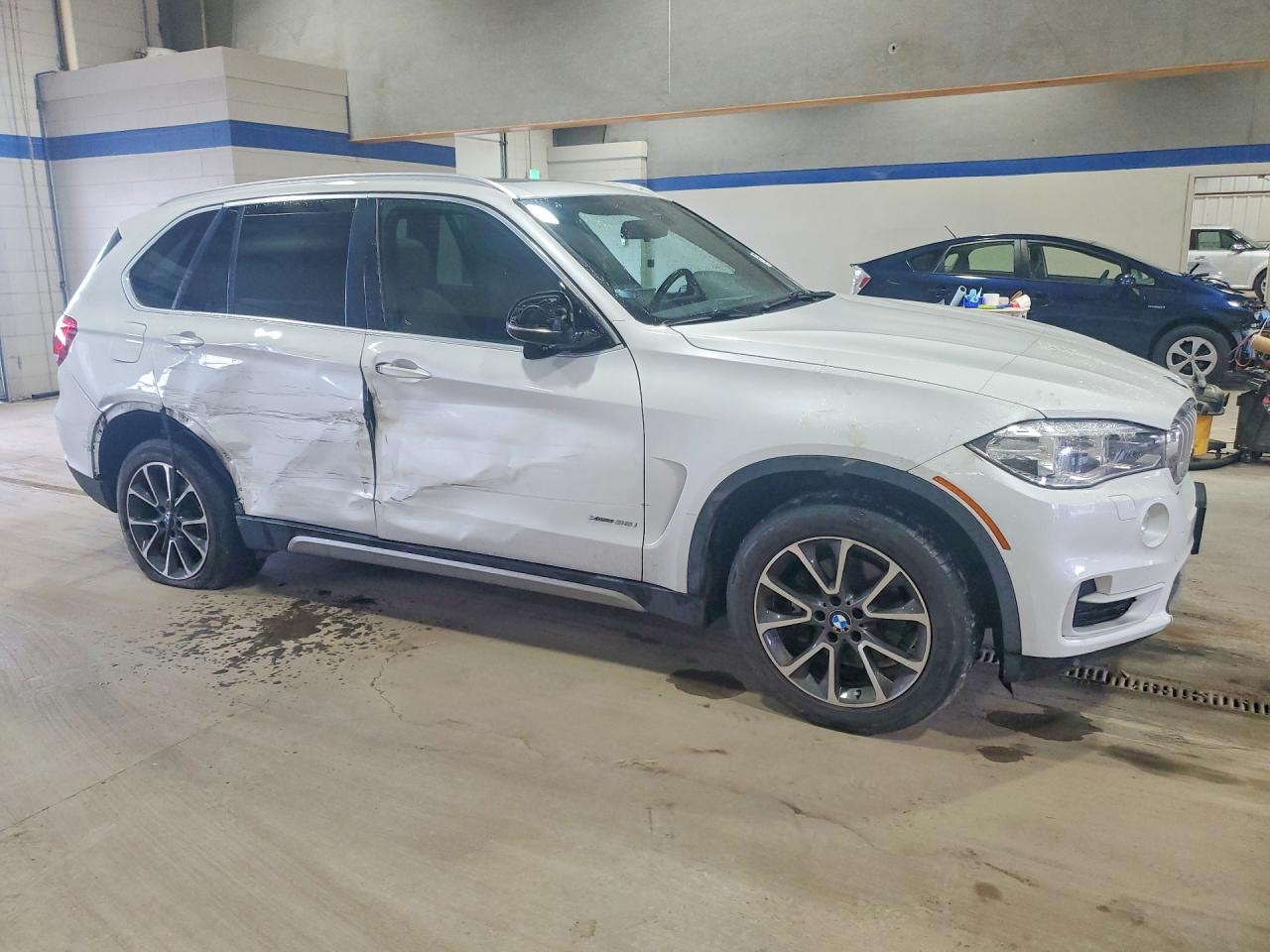 2017 BMW X5 XDRIVE35I photo 4