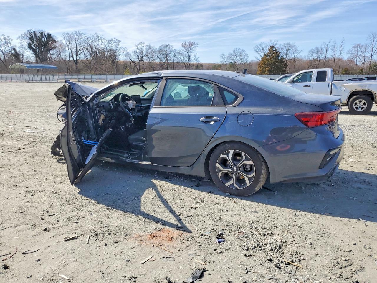 2019 KIA FORTE FE photo 2