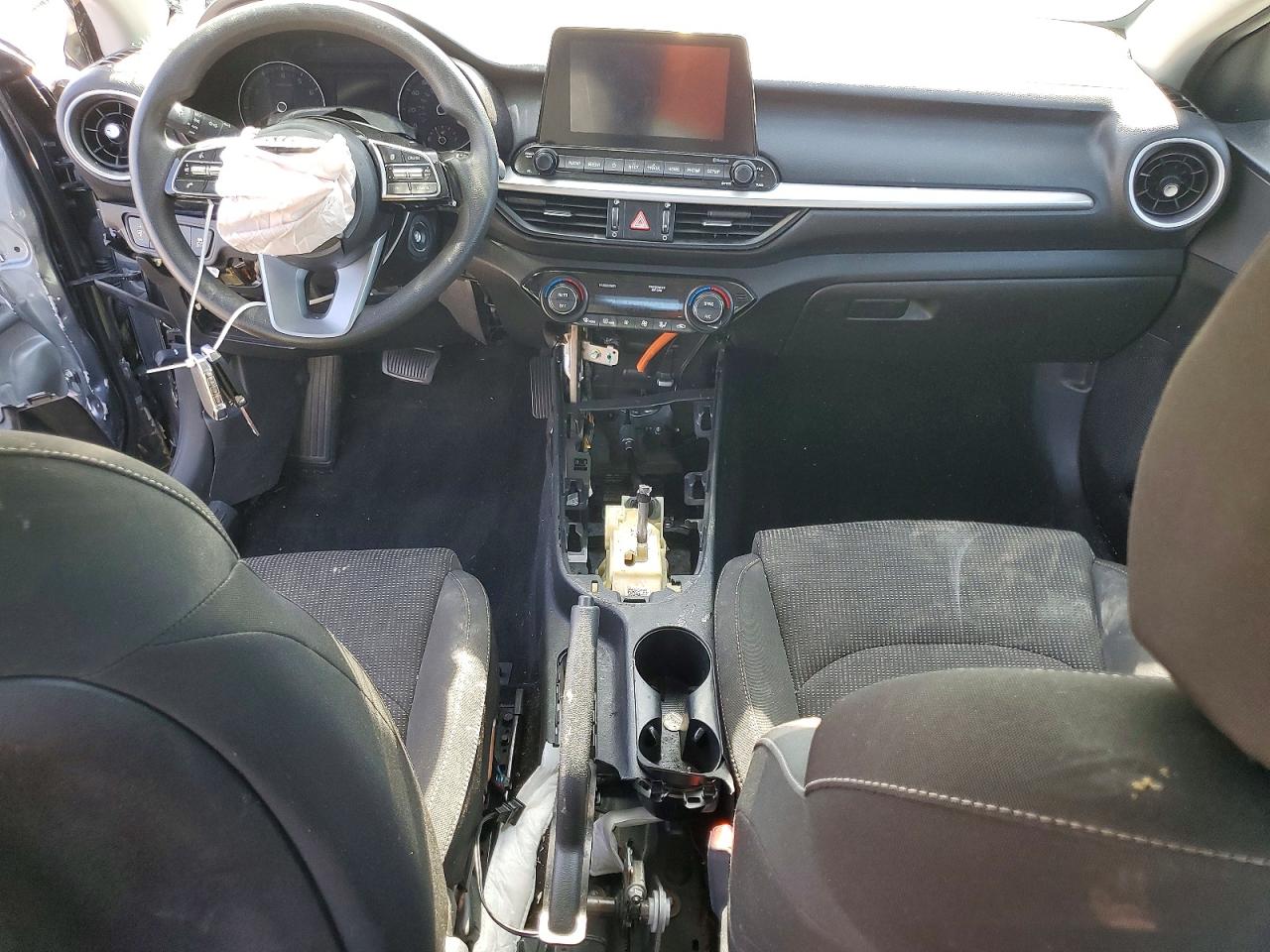 2019 KIA FORTE FE photo 8