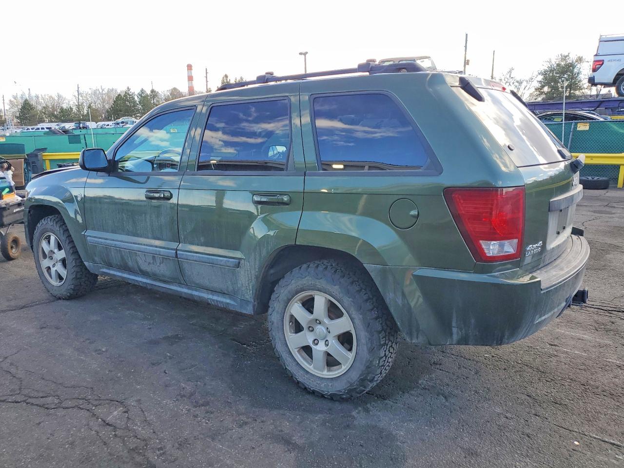 2009 JEEP GRAND CHEROKEE LAREDO photo 2